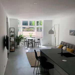  Appartement Huize Hoge Fronten Nederland